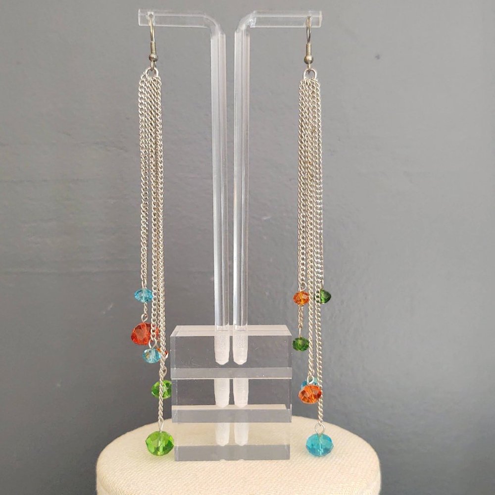 Mismatched chain and glass beaded shoulder duster earrings